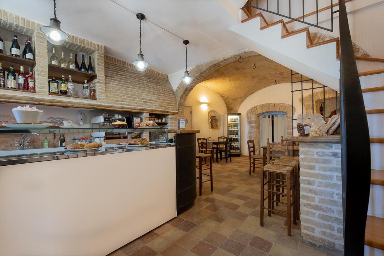 Cuore Nero Food And Relax Santo Stefano Di Sessanio Exterior foto